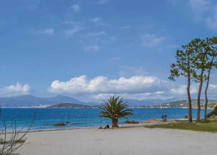 Saint Nicolas 度假居 *